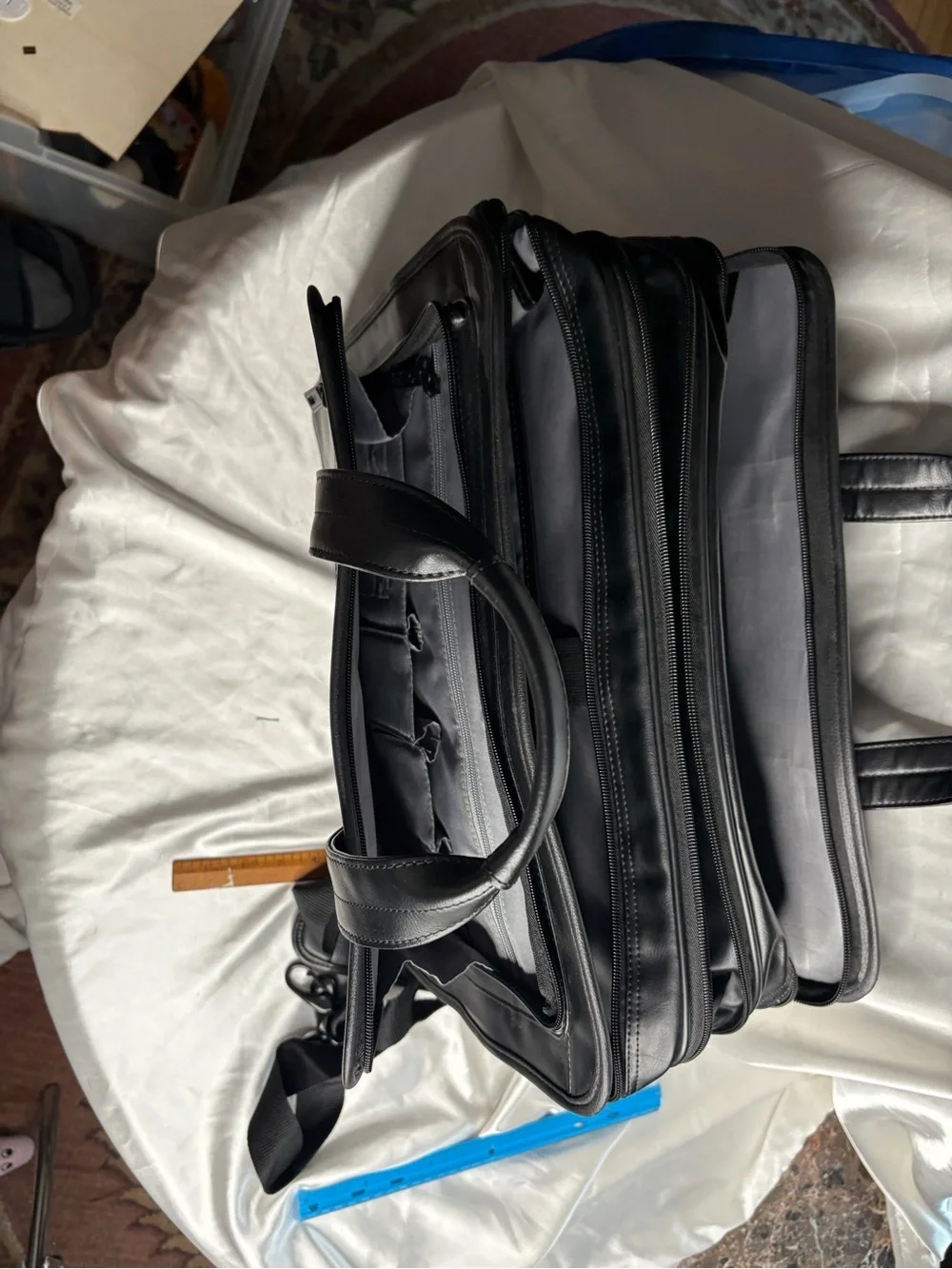 VERY NICE BLACK LEATHER SAMSONITE LAPTOP BAG BRIEFCASE